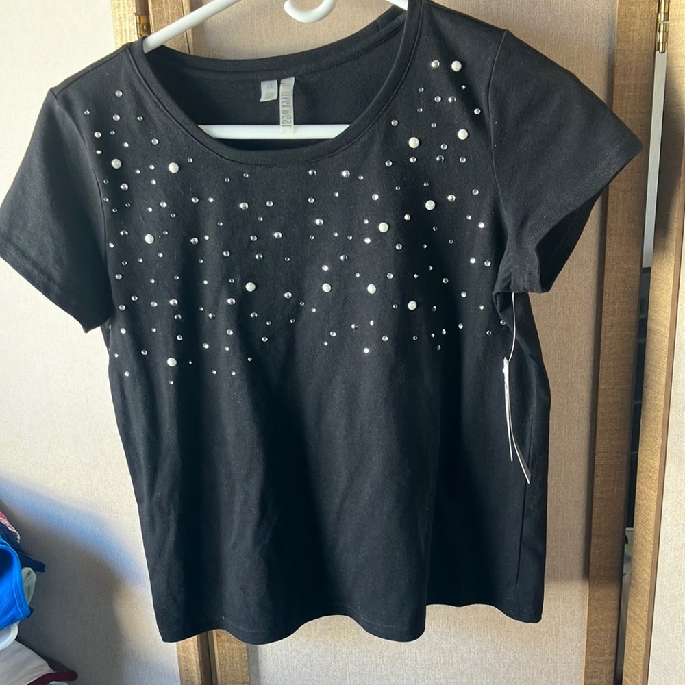 FINAL MARKDOWN Silverwear Black Embellished Women's Top petite small NWT